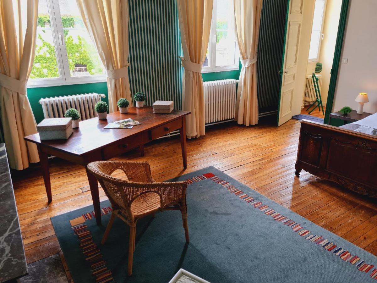 Grand gîte Carrière l'Evêque 9 chambres 15 personnes Septmonts Exterior foto